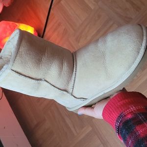 Ugg classic boots